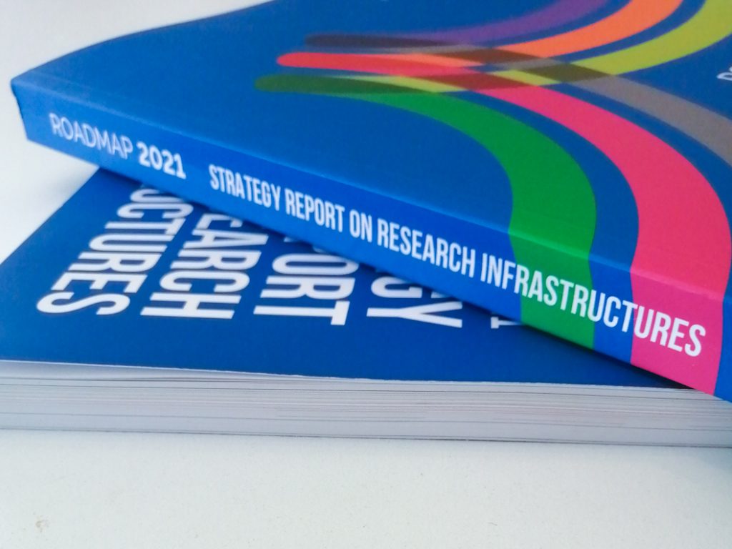 Design book ESFRI cover
